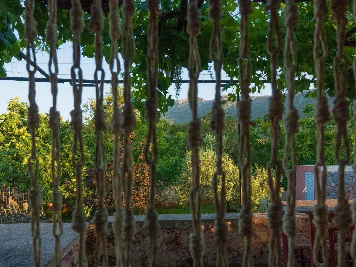 Vintage Stone-Built Country Cottage In Richea Kouloureika Экстерьер фото