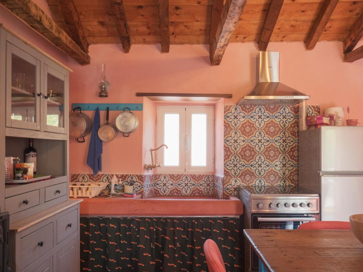 Vintage Stone-Built Country Cottage In Richea Kouloureika Экстерьер фото